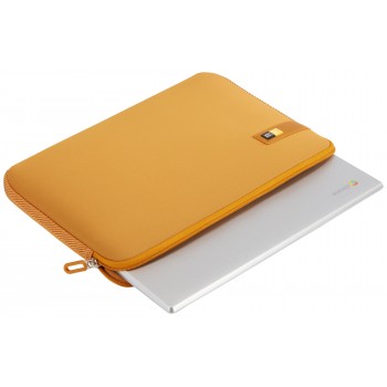 funda-case-logic-sleeve-macbook-133in-buckthorn3204423-2.jpg