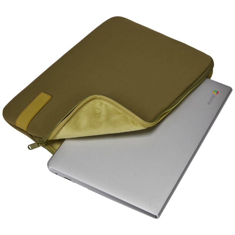 funda-case-logic-reflect-sleeve-13in-olive-3204691-4.jpg